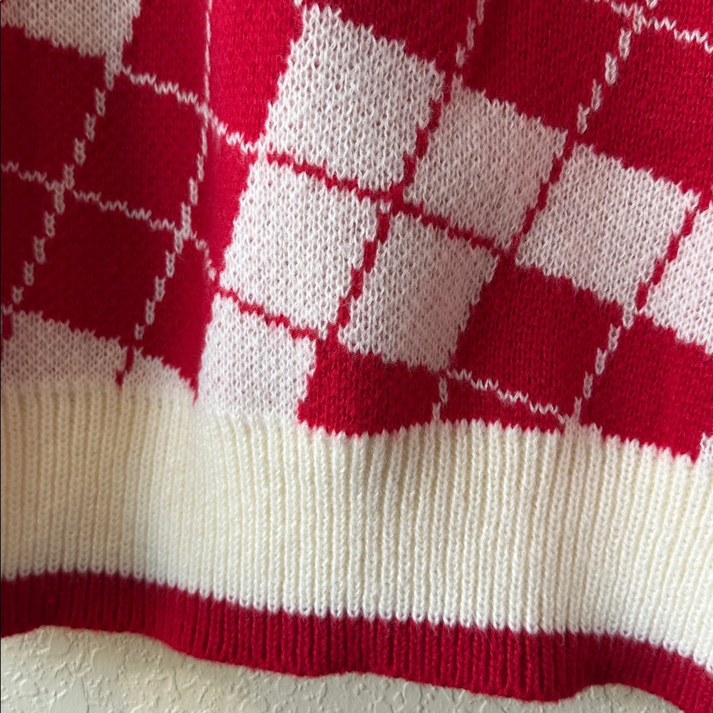 Red and Cream/Off White Argyle Sweater - Picture 10 of 11